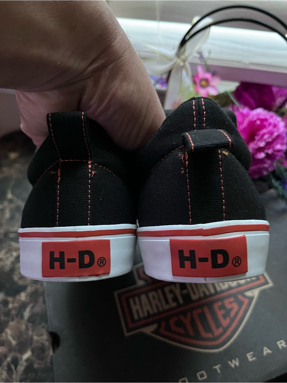 Harley Davidson
Torland Canvas
Athletic/Motorcycle Shoes
Size 7 for Women - Picture 9 of 11